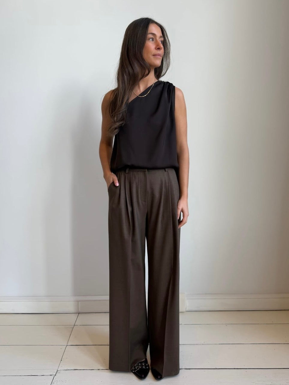 Liv The Label Top Lily Brown