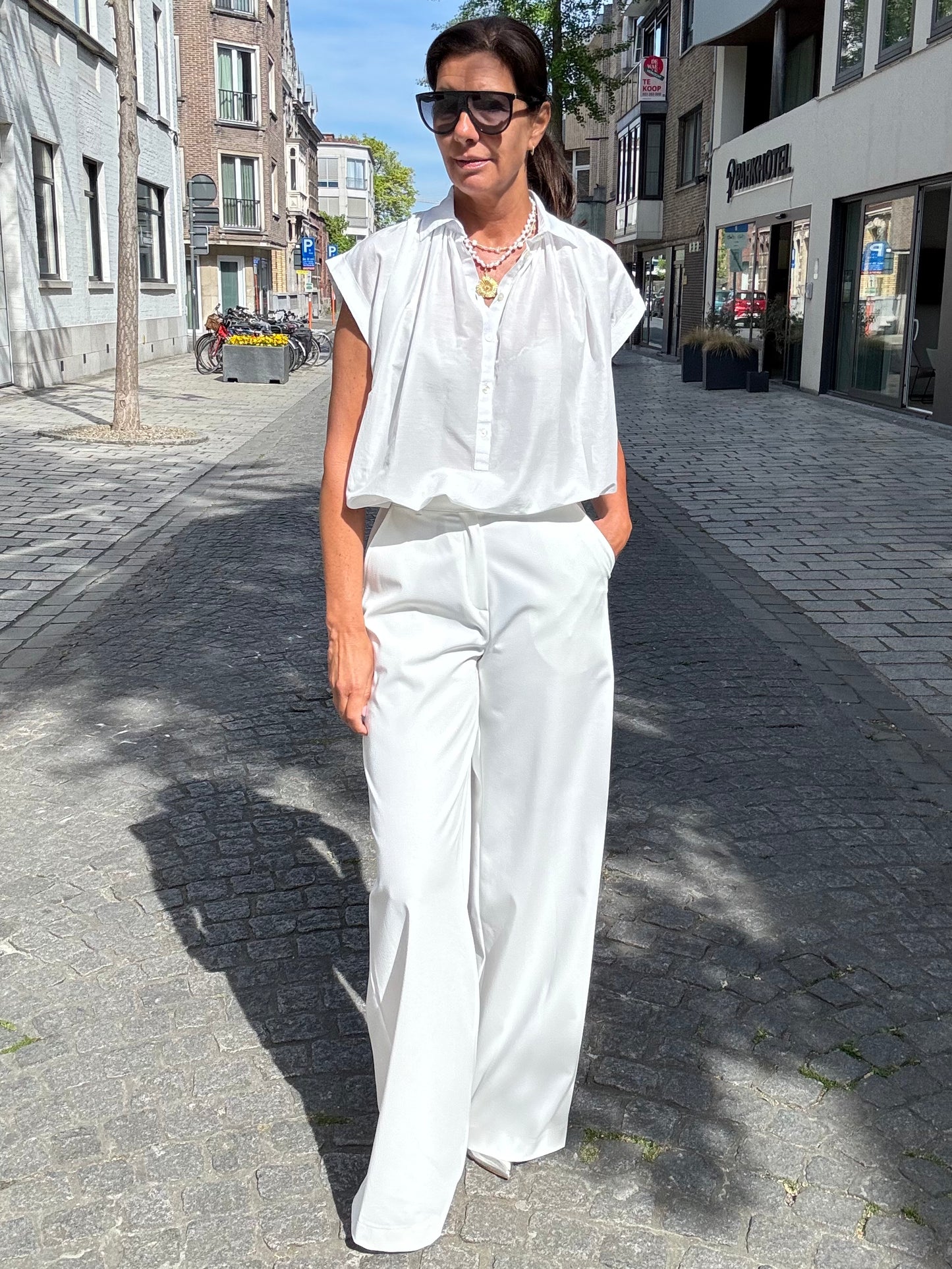Janice Broek Dexter Off White