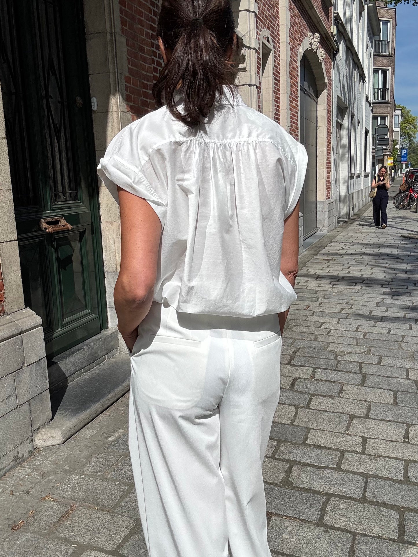 Janice Broek Dexter Off White