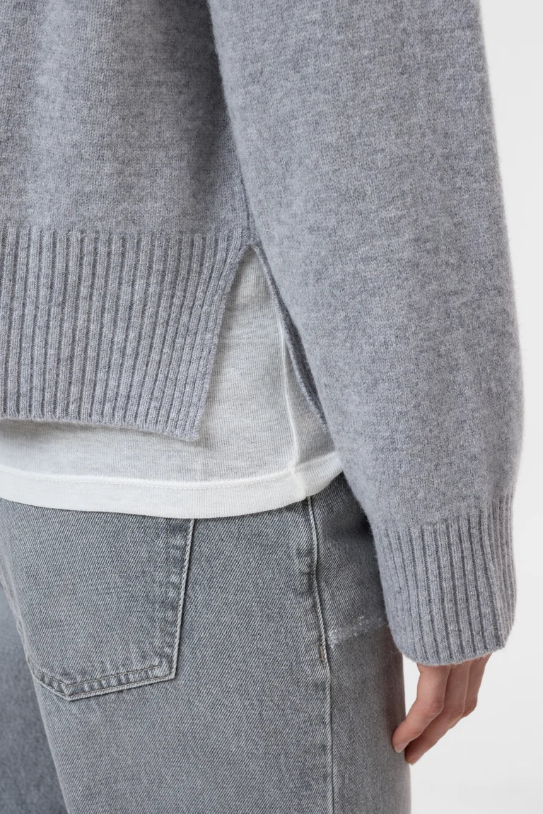 Closed Pull Ronde Hals Light Grey Melange