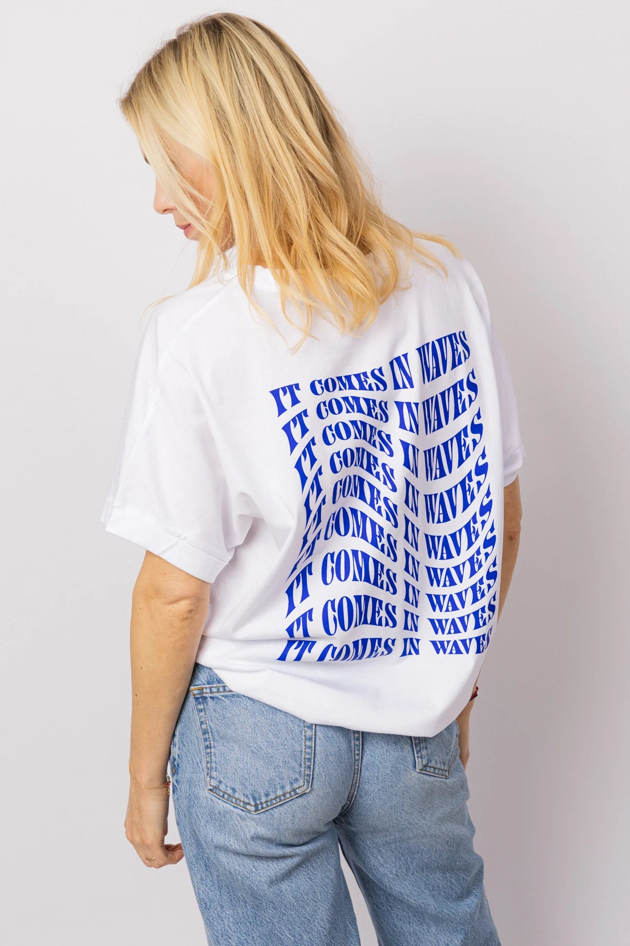 LNKnits T-Shirt 'It comes in Waves' White / Blue