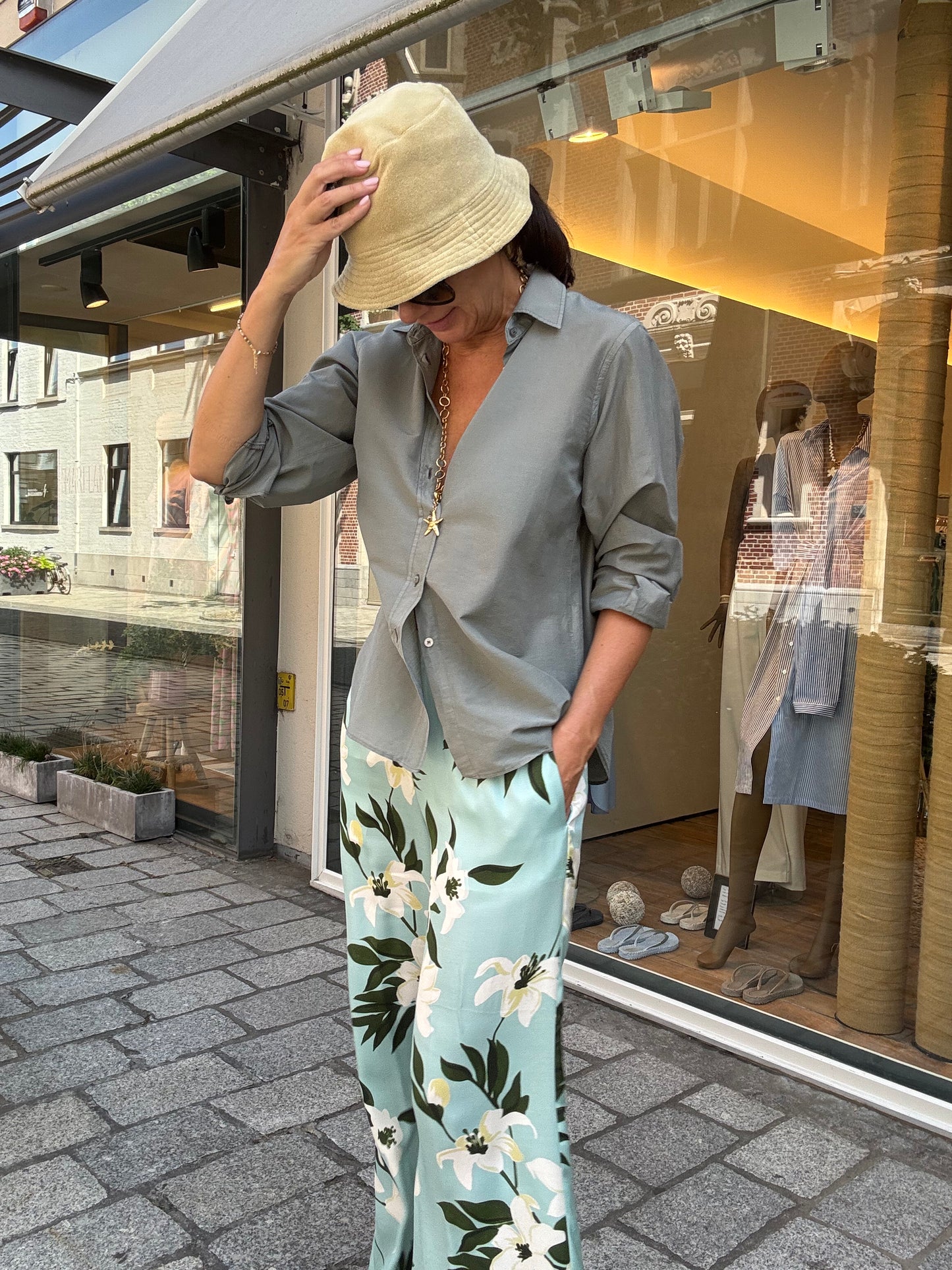 19.70 Broek Bloemenprint Muntgroen