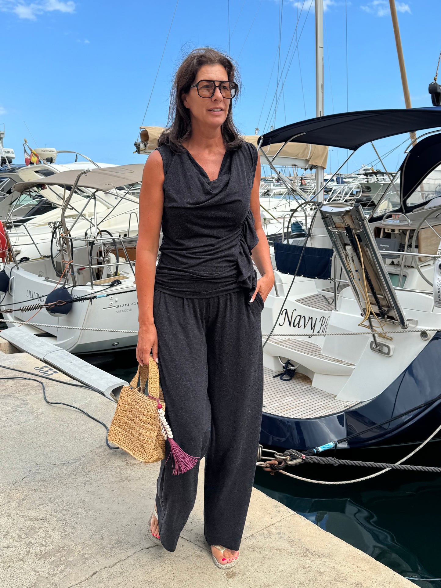 Re/Born Broek Hazel Black Coal