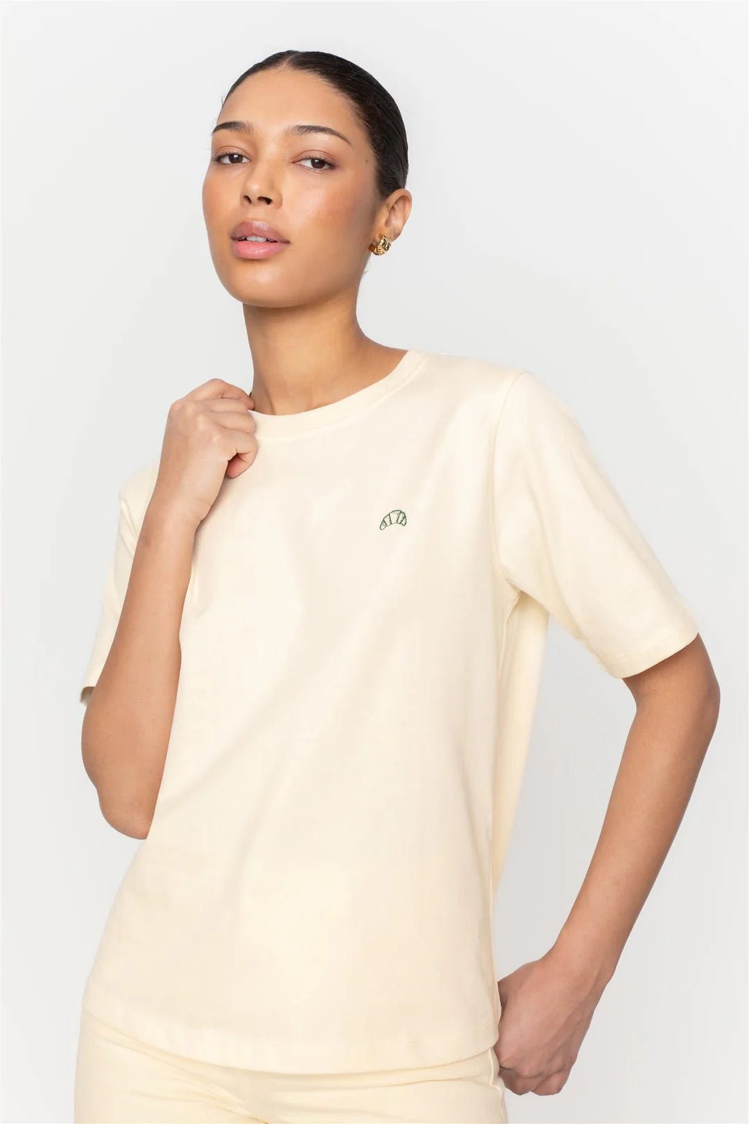Camilla Pihl T-Shirt Ezra Croissant Light Yellow