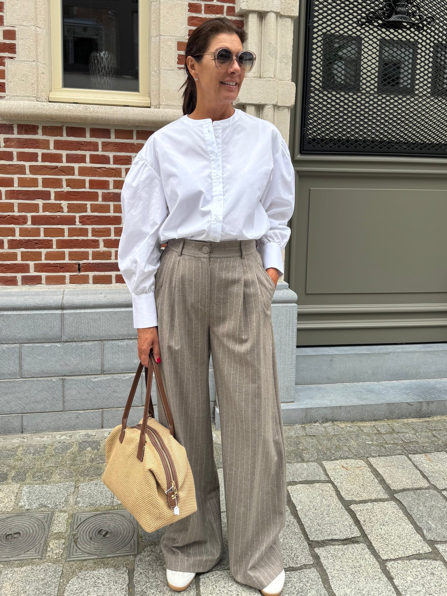 Janice Broek Dollar Beige Streep