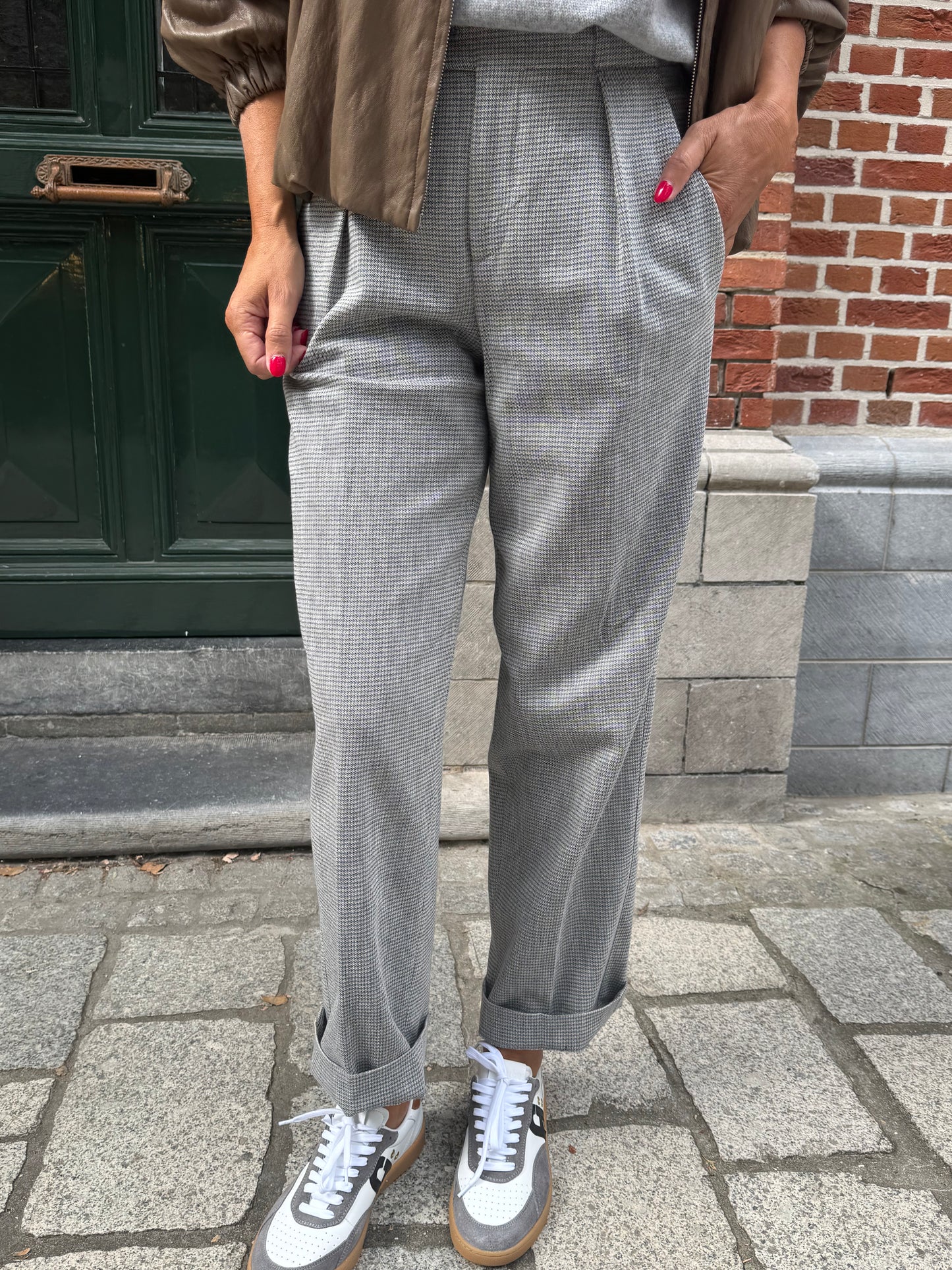Closed Broek Mawson Mud Grey