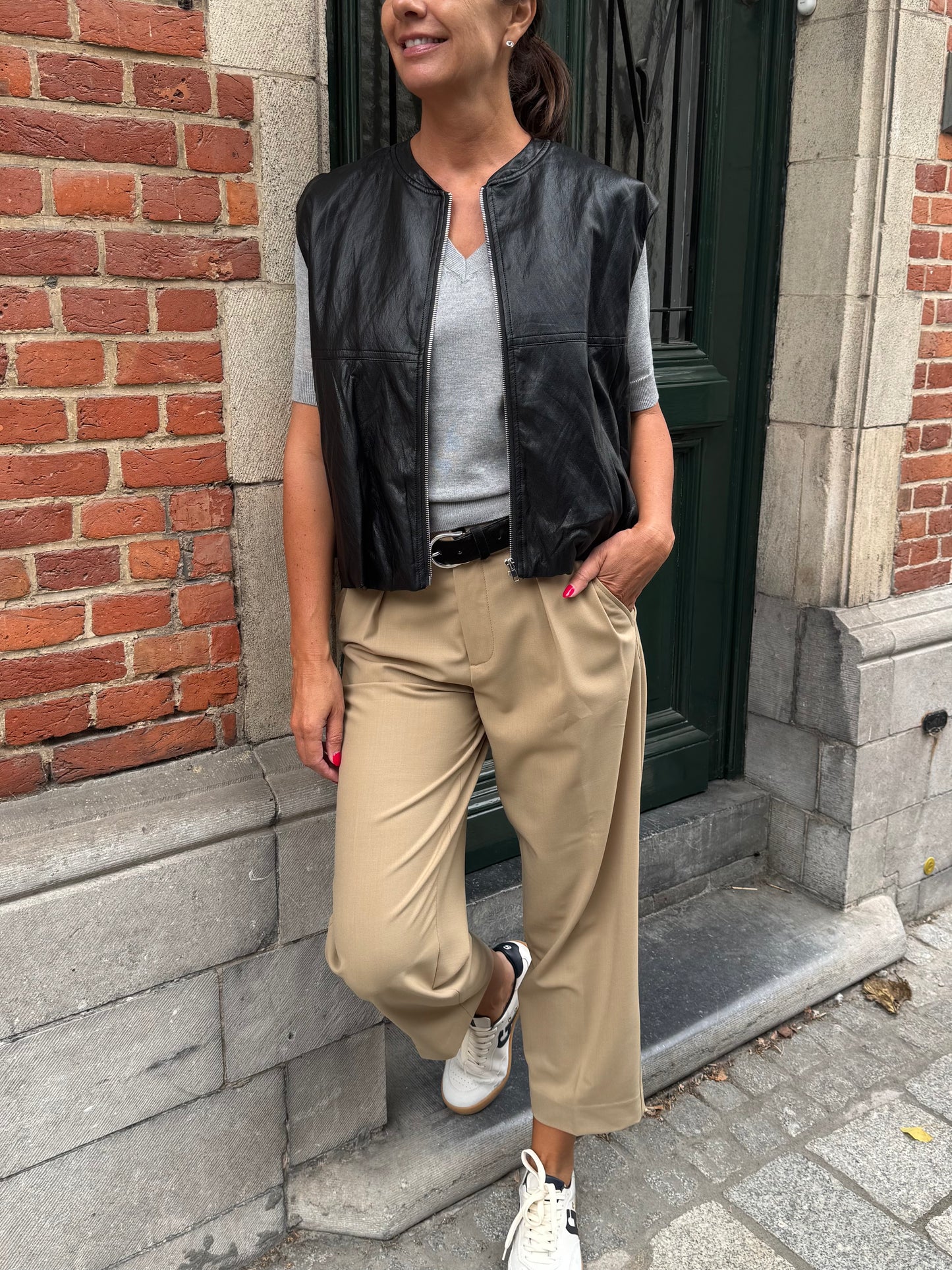 Eleh Jas / Bodywarmer zonder Mouwen Zwart