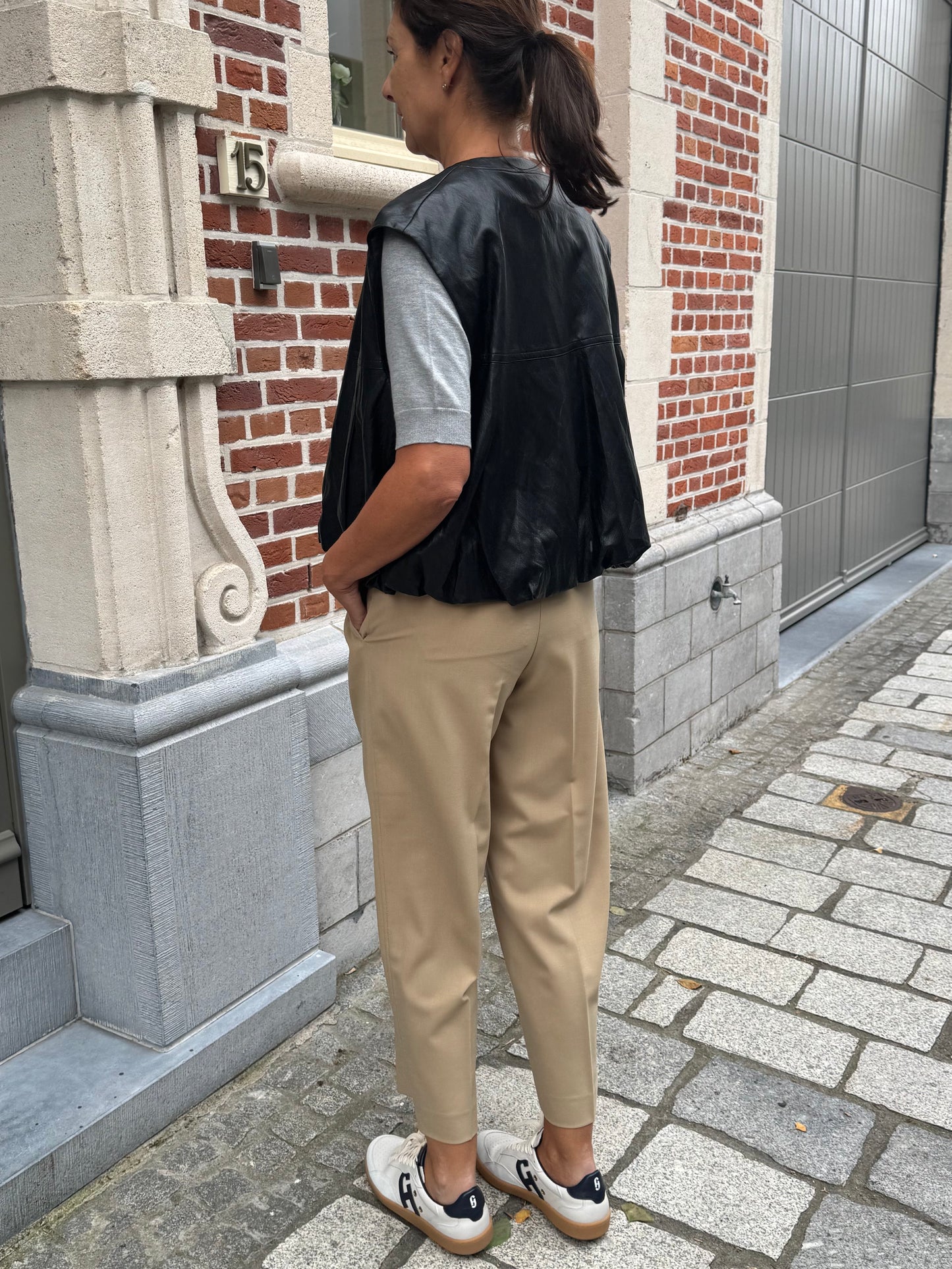 Eleh Jas / Bodywarmer zonder Mouwen Zwart