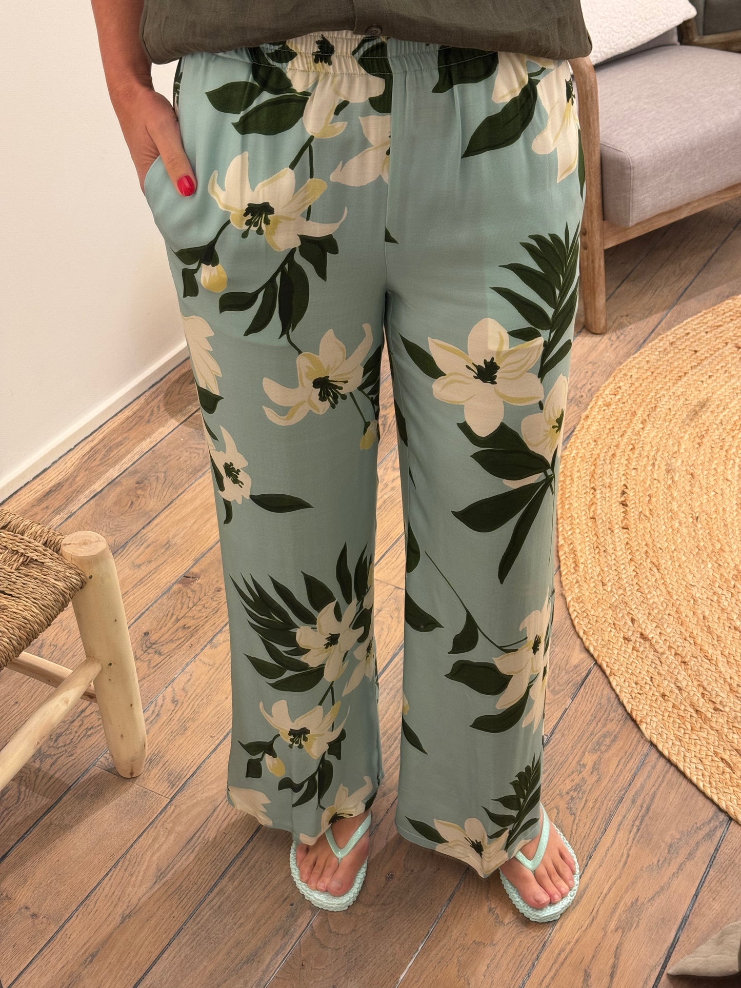 OUTLET 19.70 Broek Bloemenprint Muntgroen
