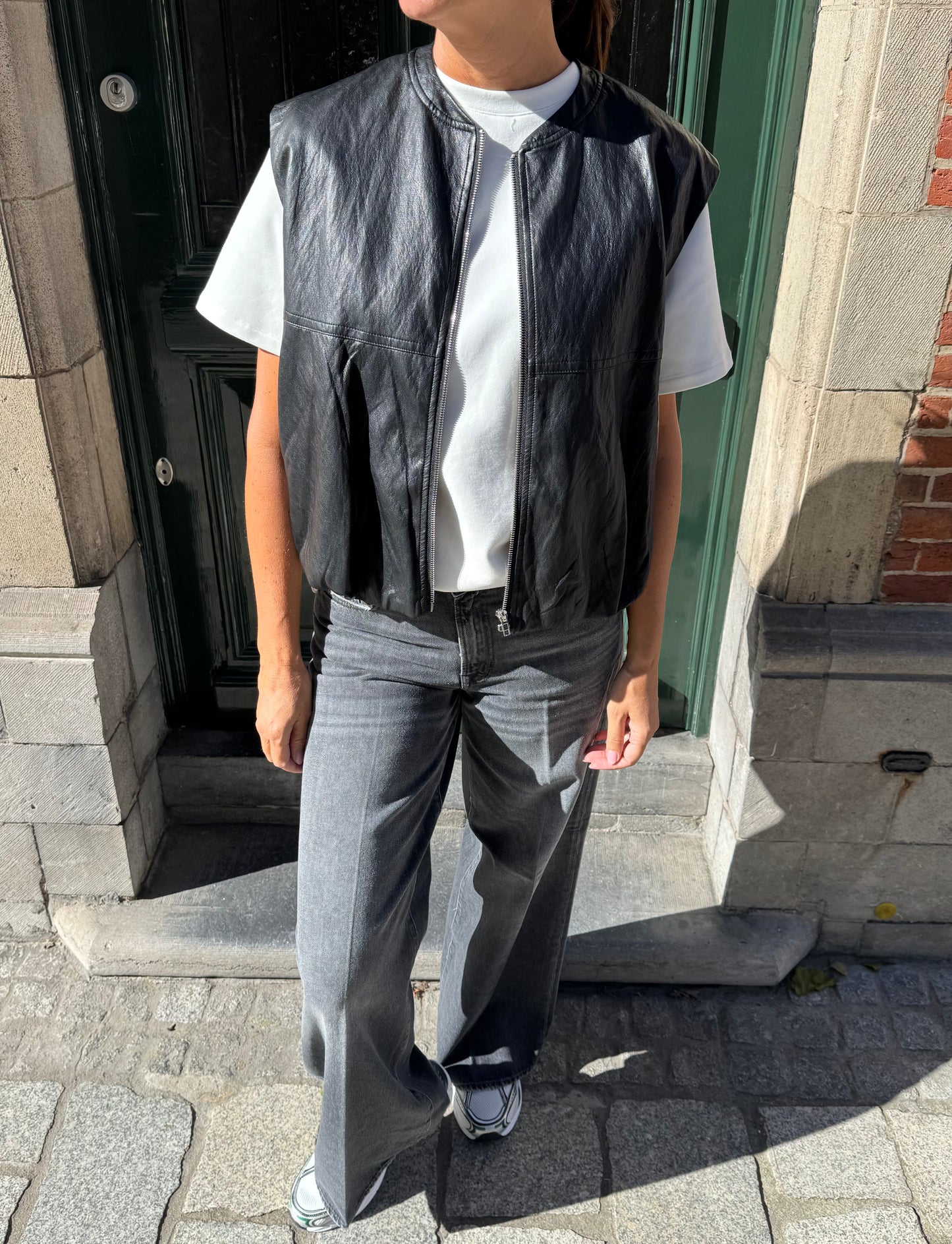 Eleh Jas / Bodywarmer zonder Mouwen Zwart