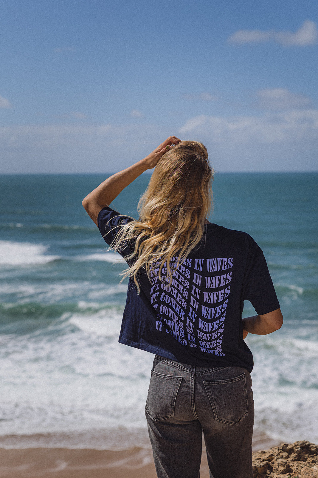 LNKnits T-Shirt 'It comes in Waves' Night Blue/Lila