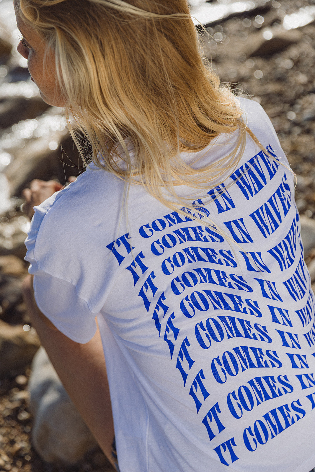 LNKnits T-Shirt 'It comes in Waves' White / Blue