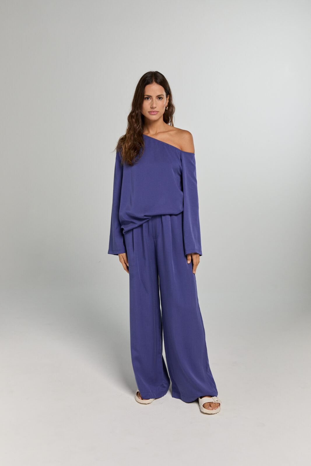 Liv The Label Broek Leonie Blue (paars)