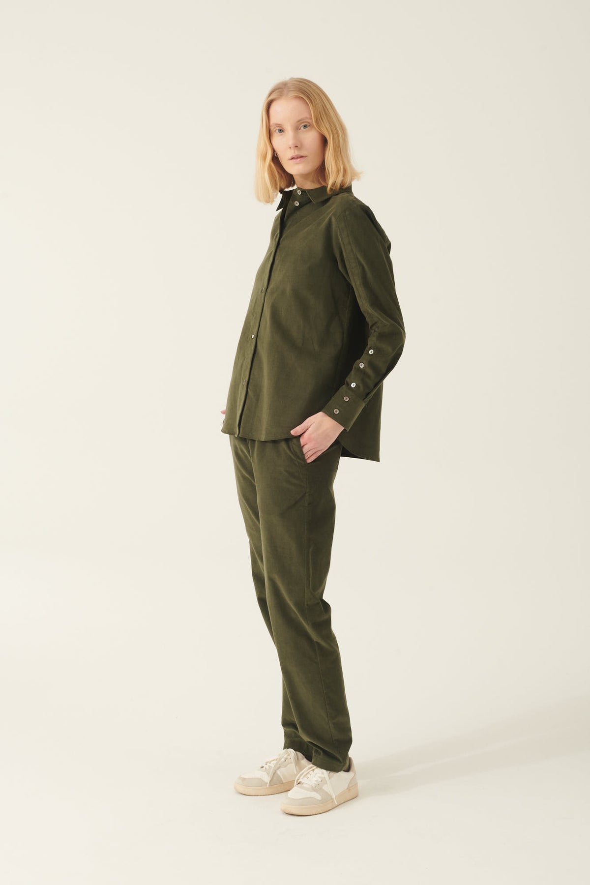 OUTLET Rue de Tokyo Broek Parel Baby Corduroy Moss Green