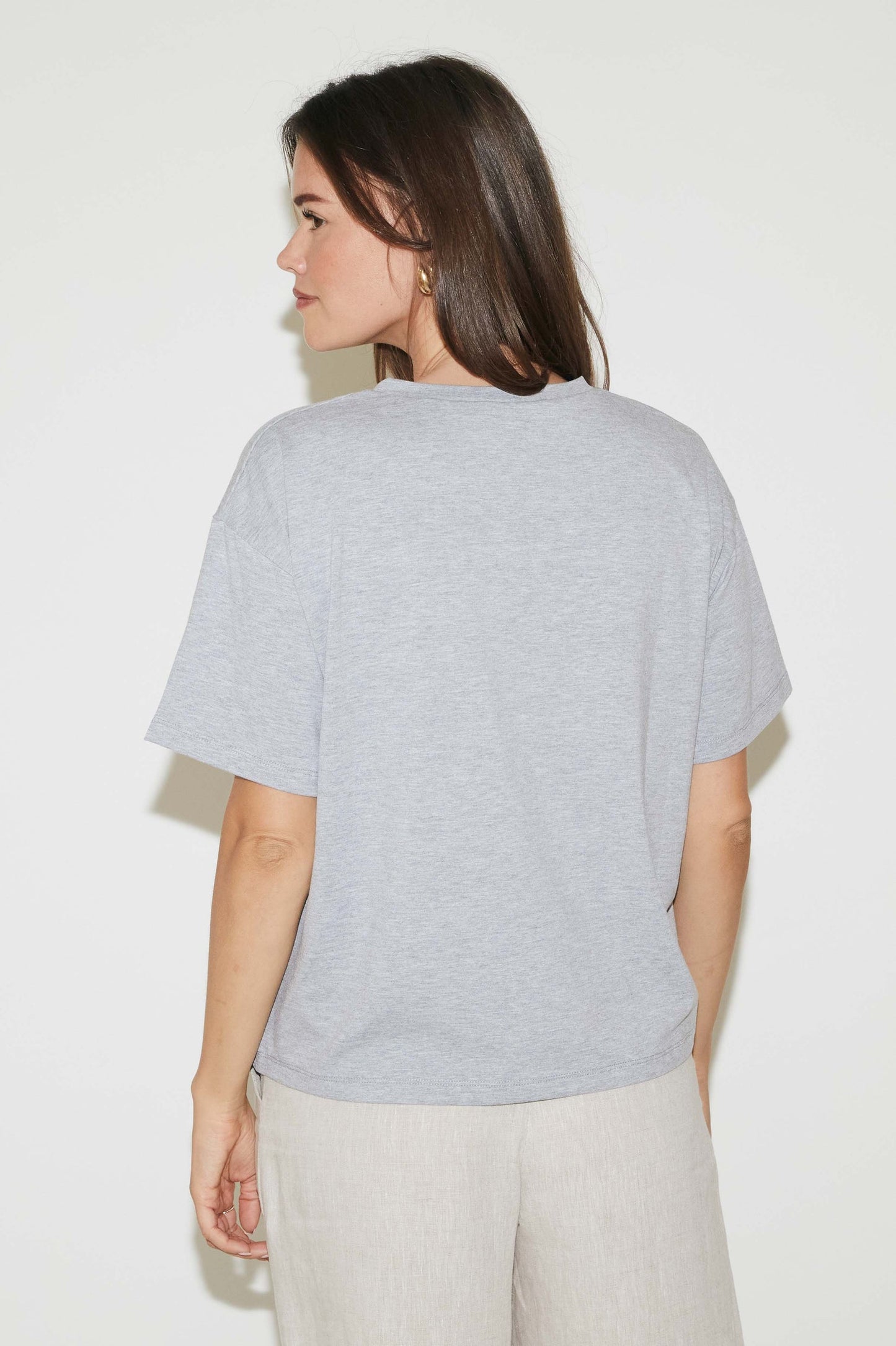 Re/Born T-Shirt V-Nek Veva Gray Melange