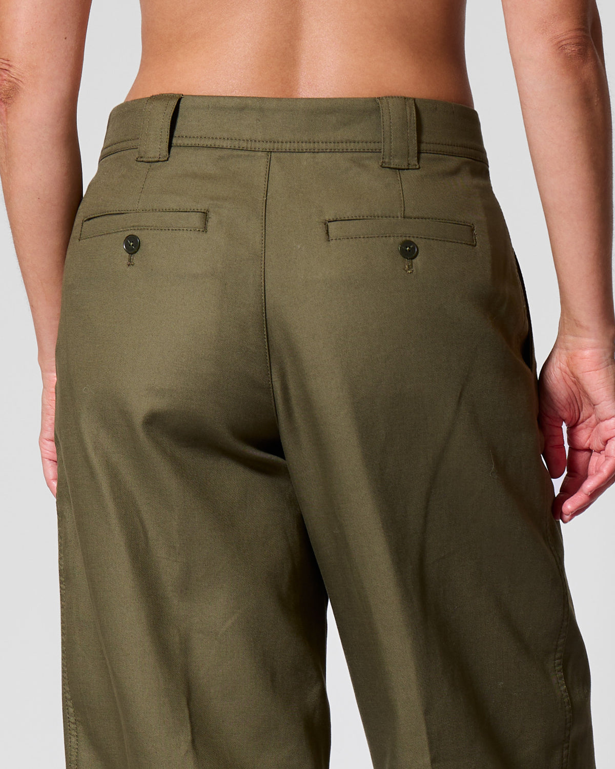Closed Broek Romi Cypress Green (Olijfgroen)
