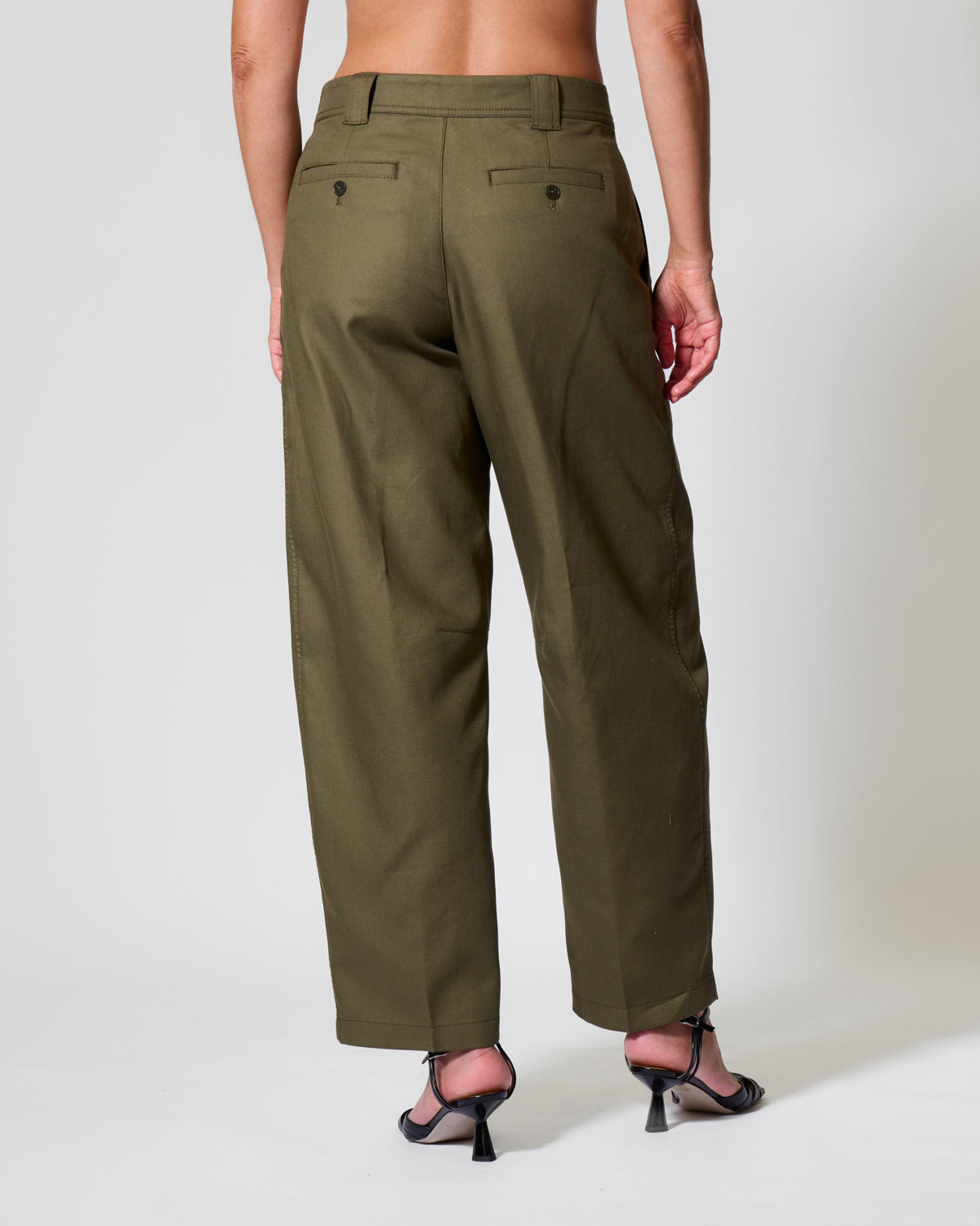 Closed Broek Romi Cypress Green (Olijfgroen)
