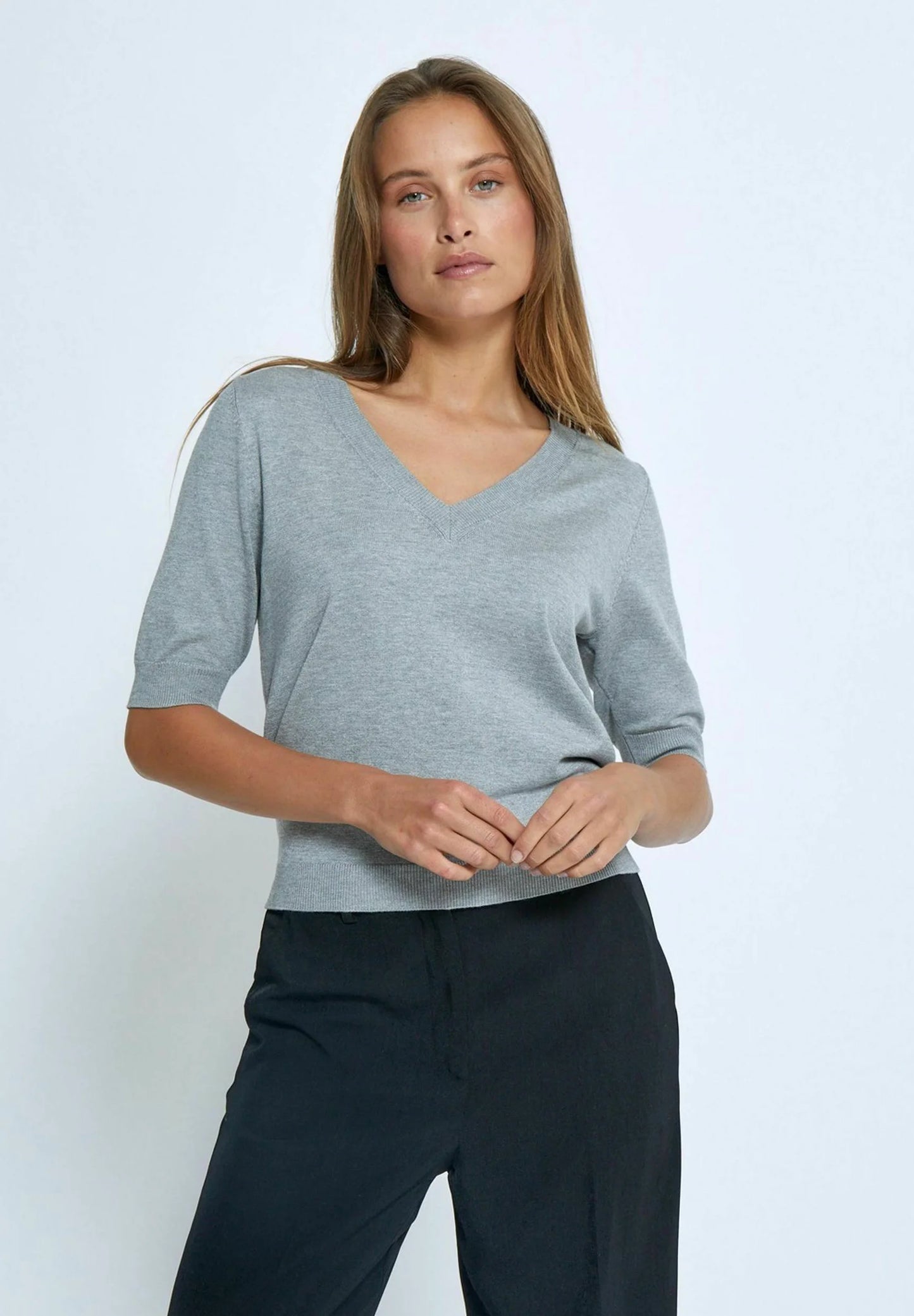 Minus Pull V-Nek Light Grey Melange