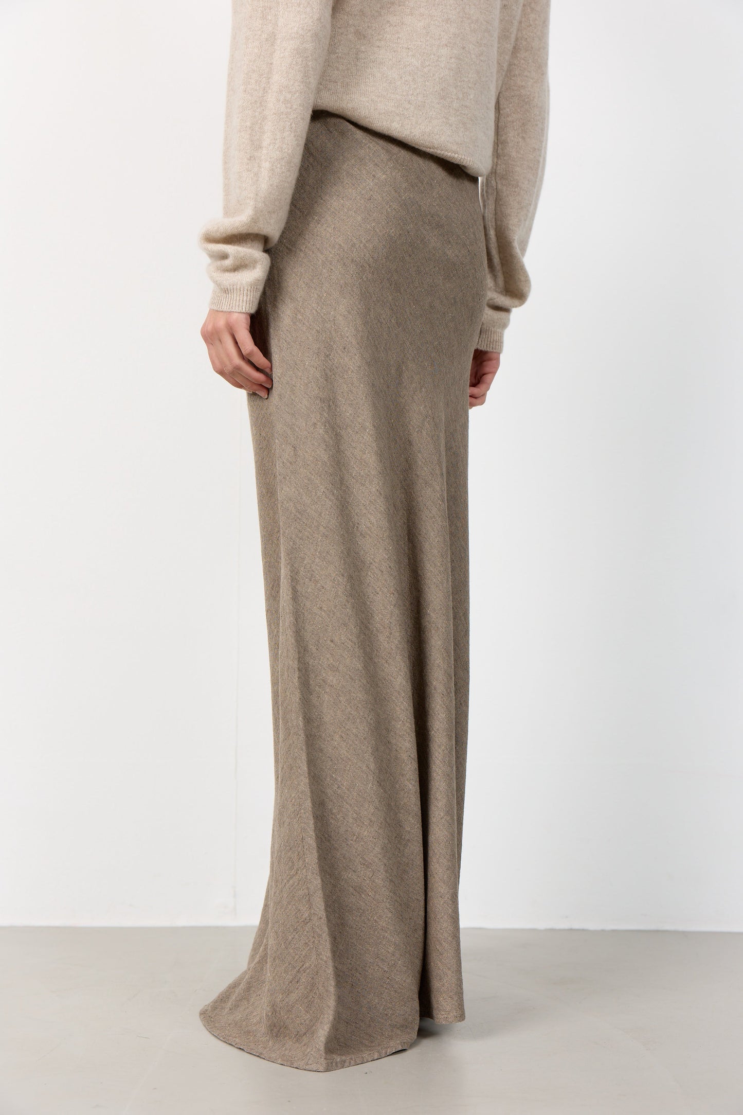 Leveté Room Rok Naja 43 Camel