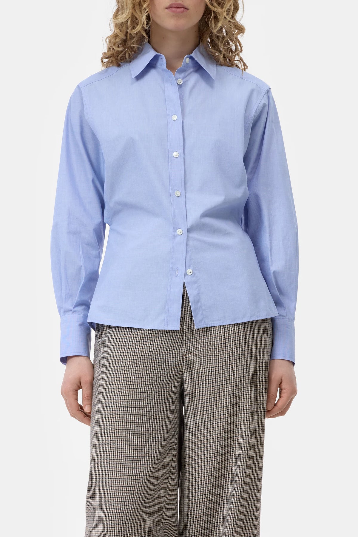 Closed Bloes Breeze Blue