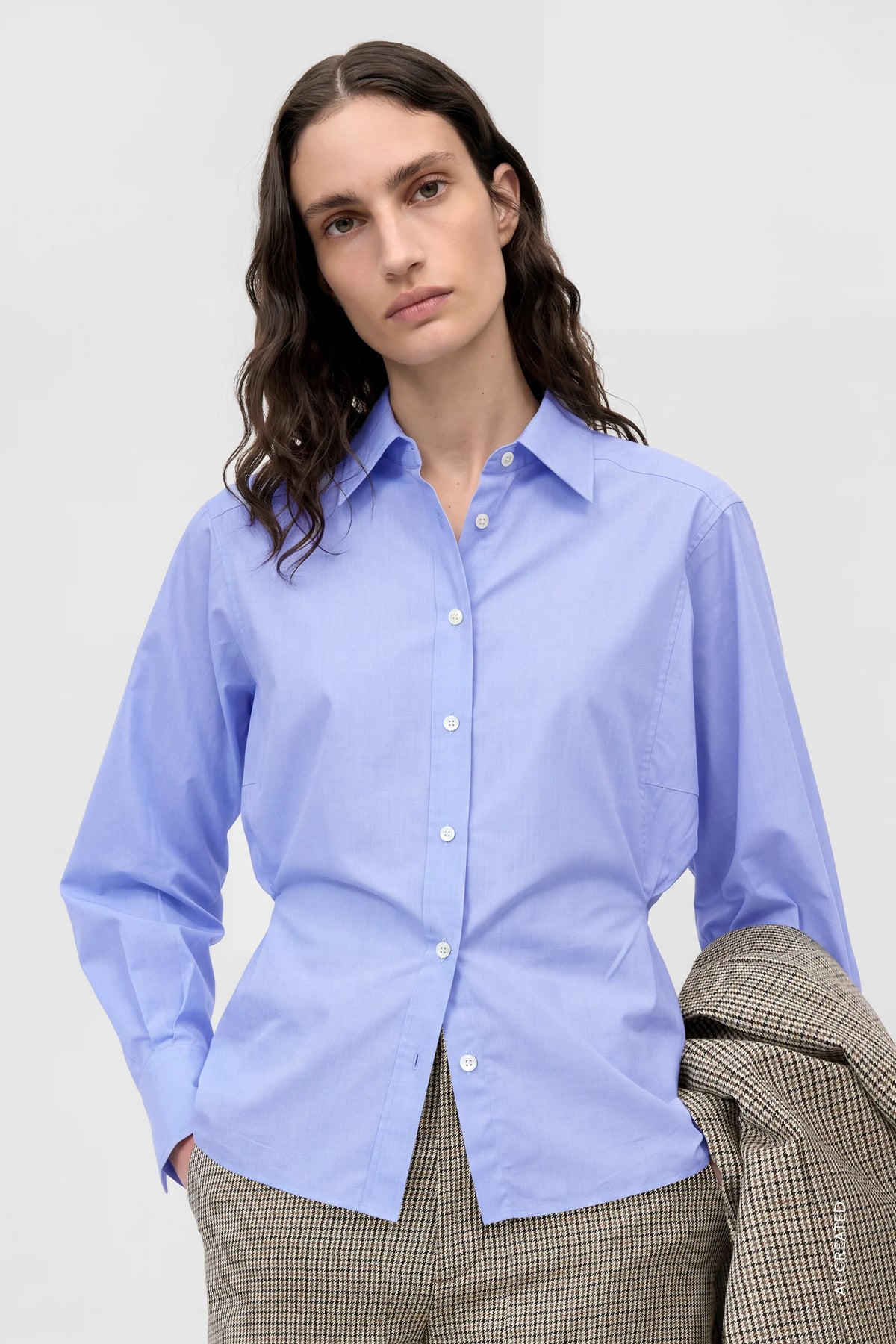 Closed Bloes Breeze Blue