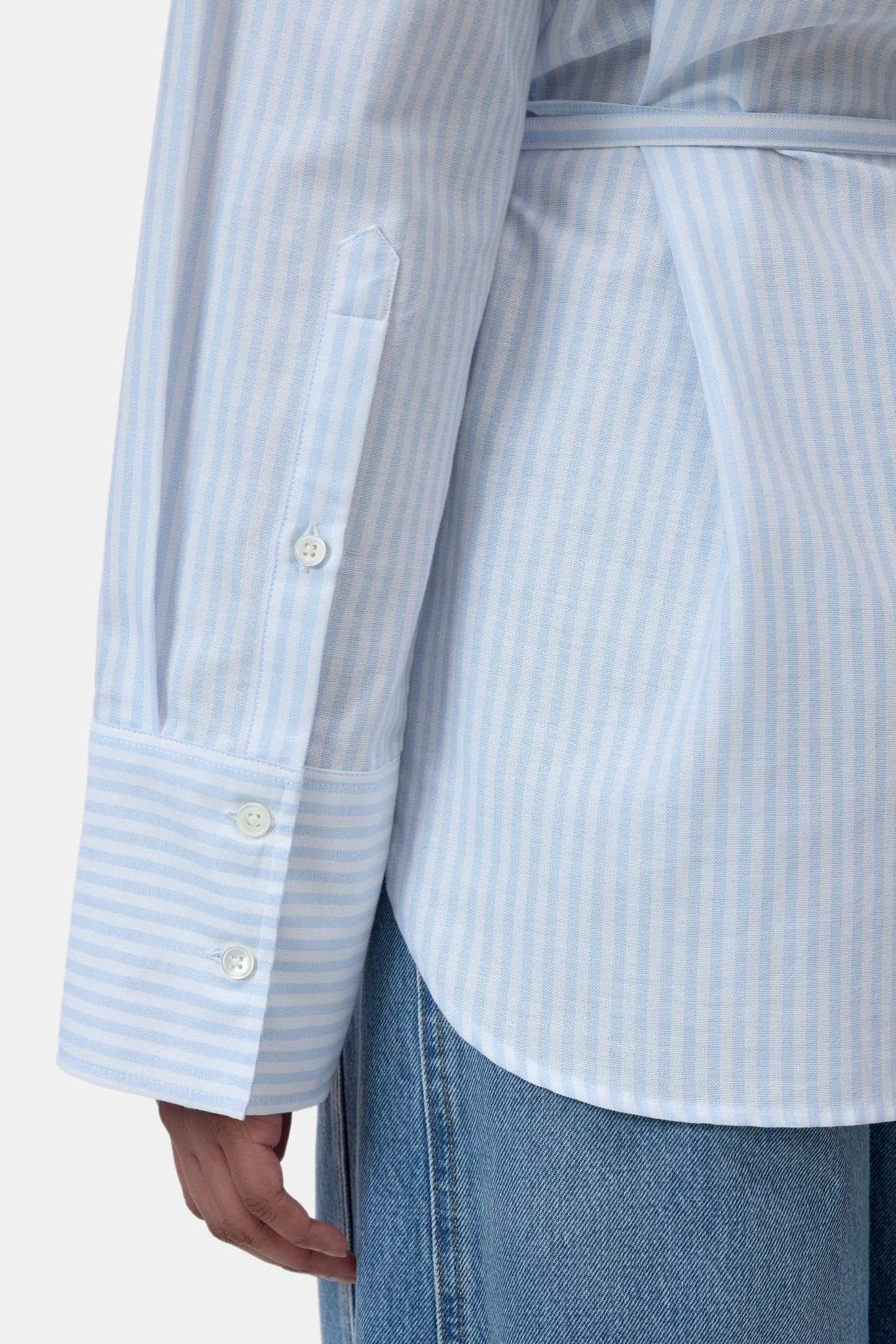 Closed Bloes Lang Streep Powder Blue