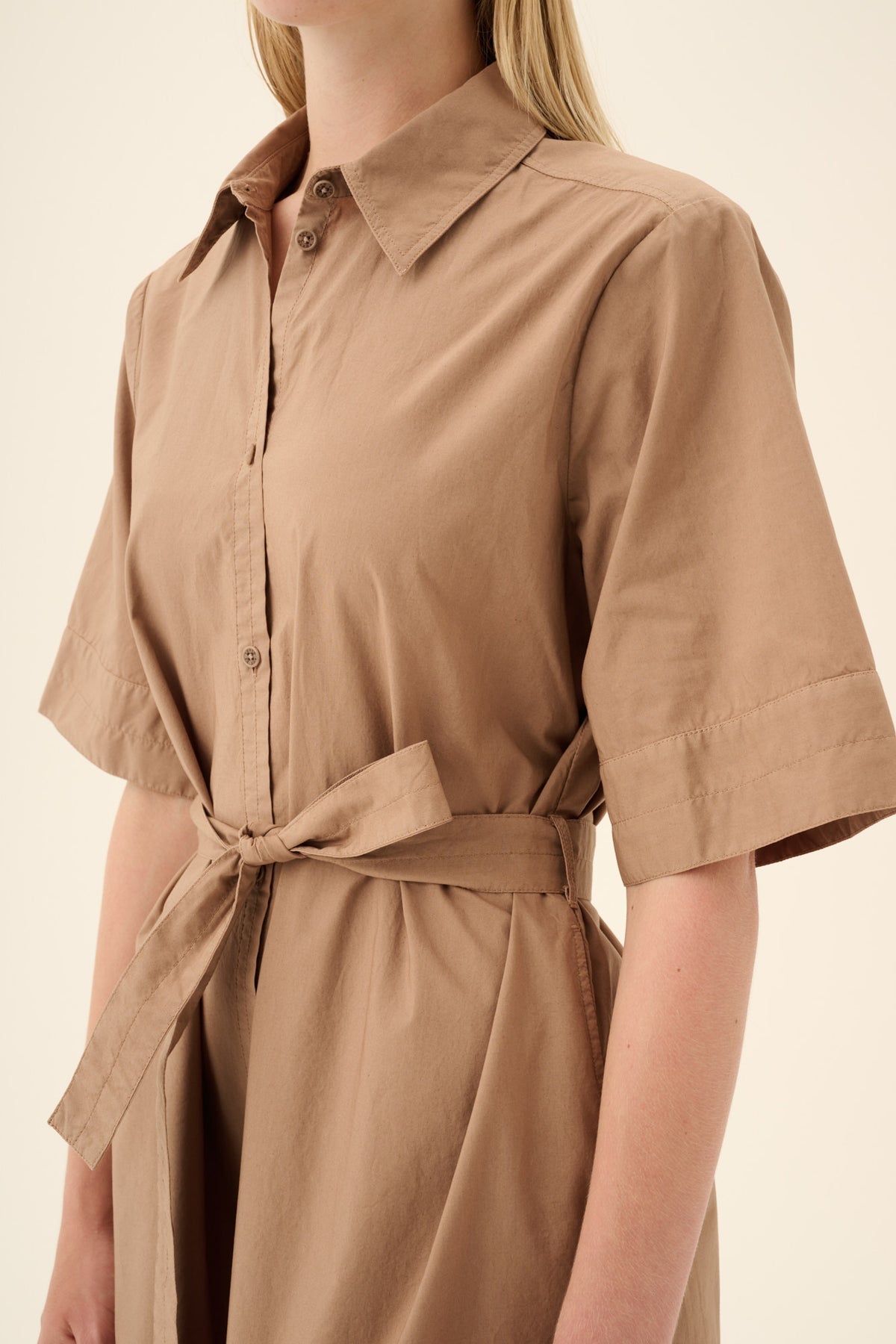 Rue de Tokyo Jurk Didi Popeline Mocha