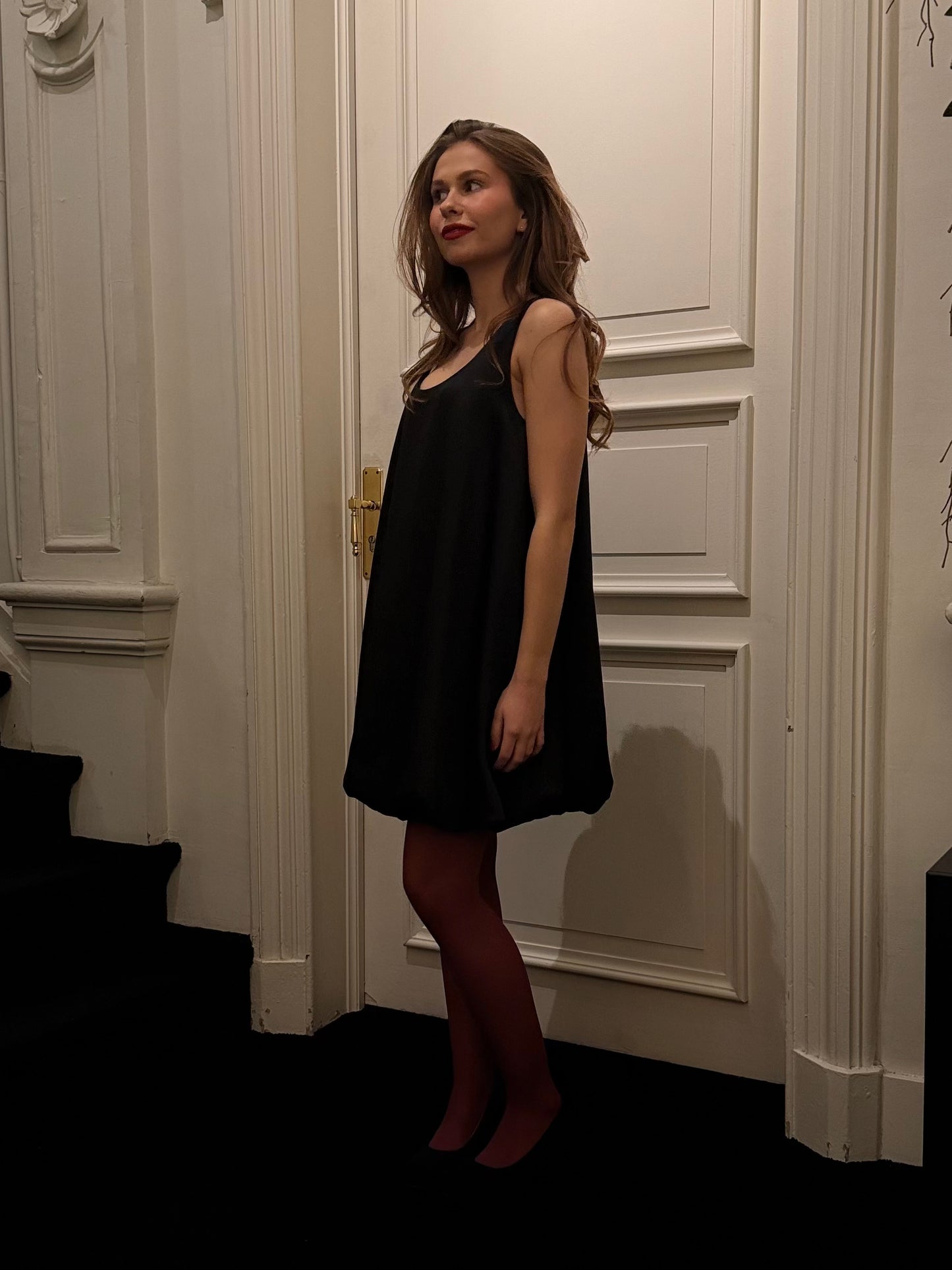 Eleh Jurk Kort Mouwloos Zwart