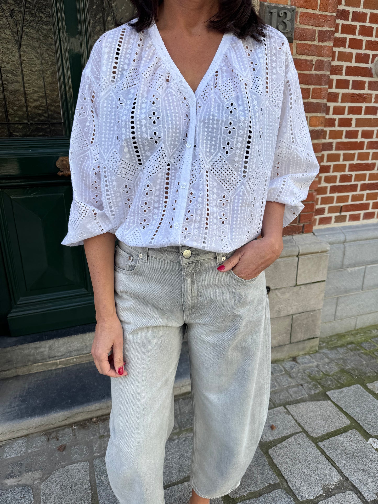 Janice Bloes Gunnar White Lace