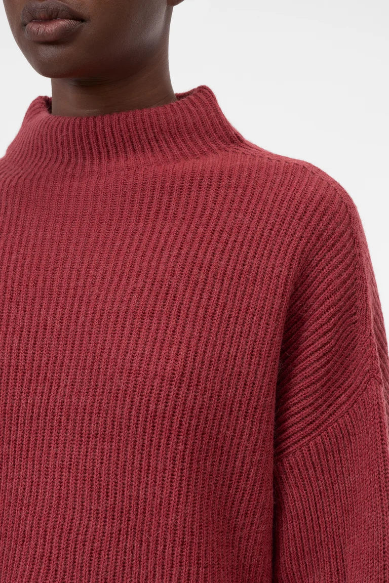 Closed Pull Opstaande Kraag Cherry Red