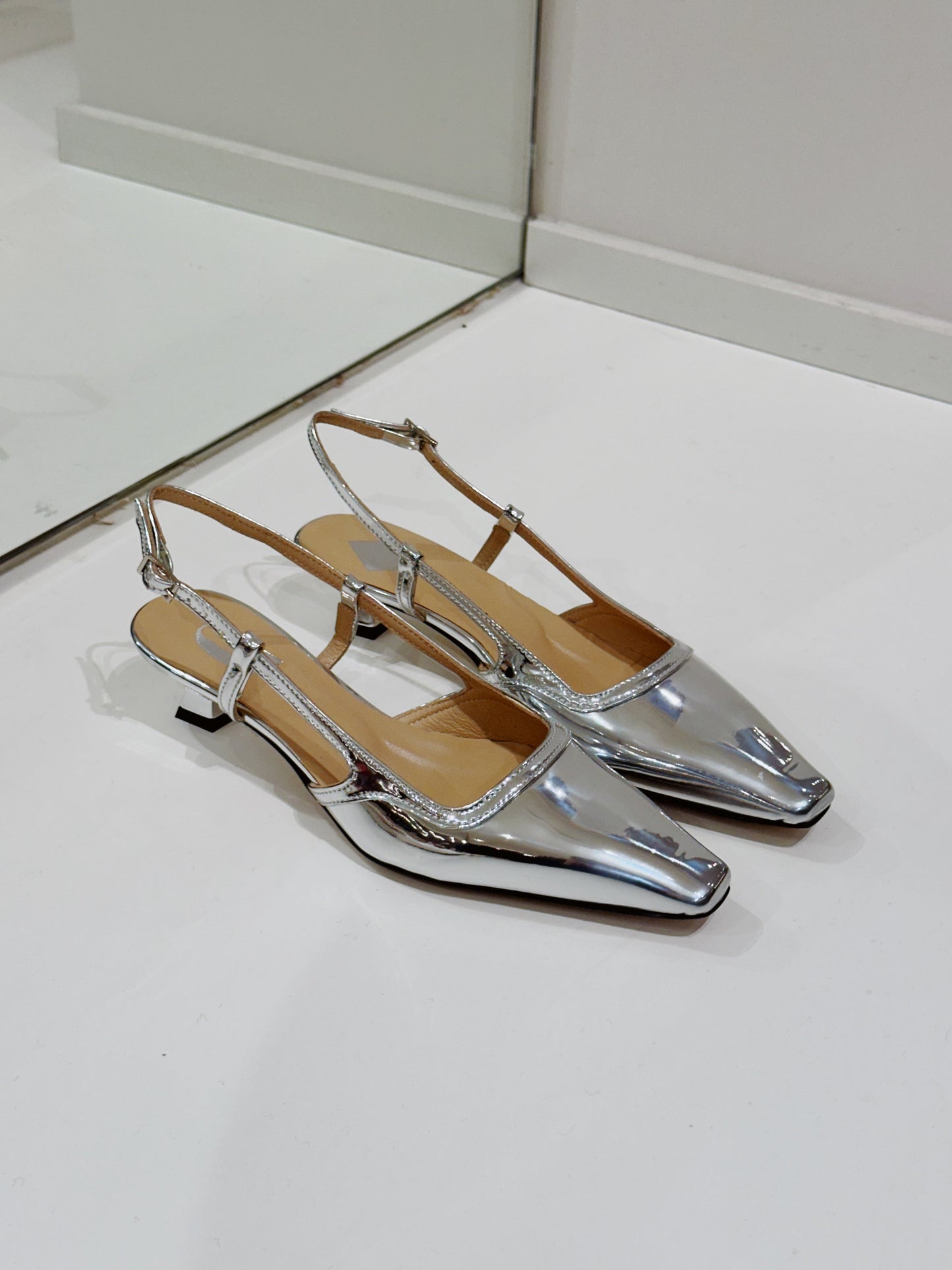 Cara Rosa Schoenen Slingback Katleen Kitten Heel Laura Spiegelzilver