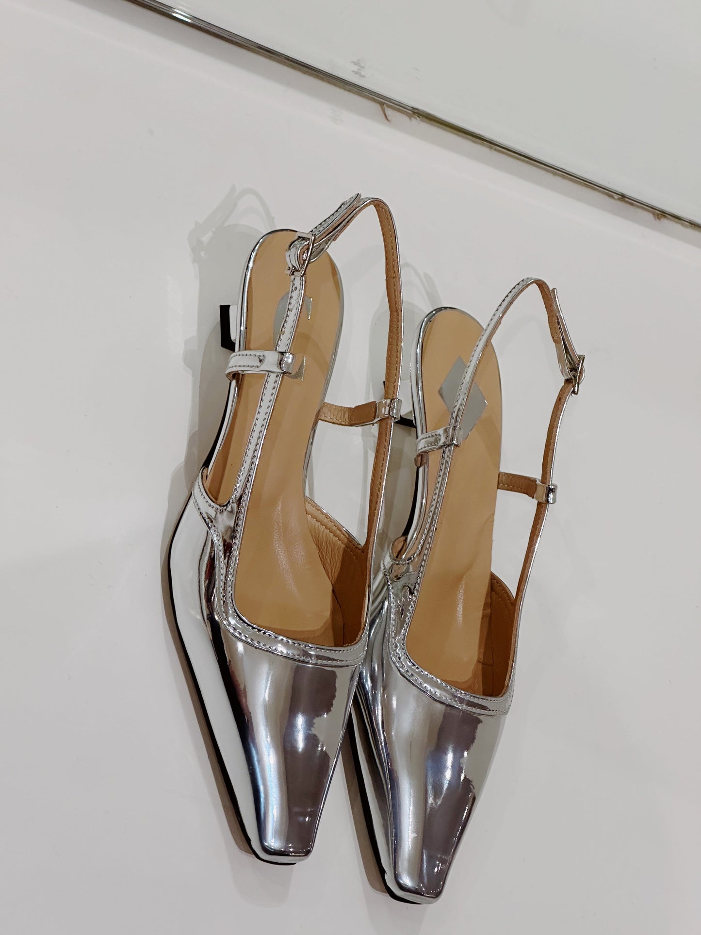 Cara Rosa Schoenen Slingback Katleen Kitten Heel Laura Spiegelzilver