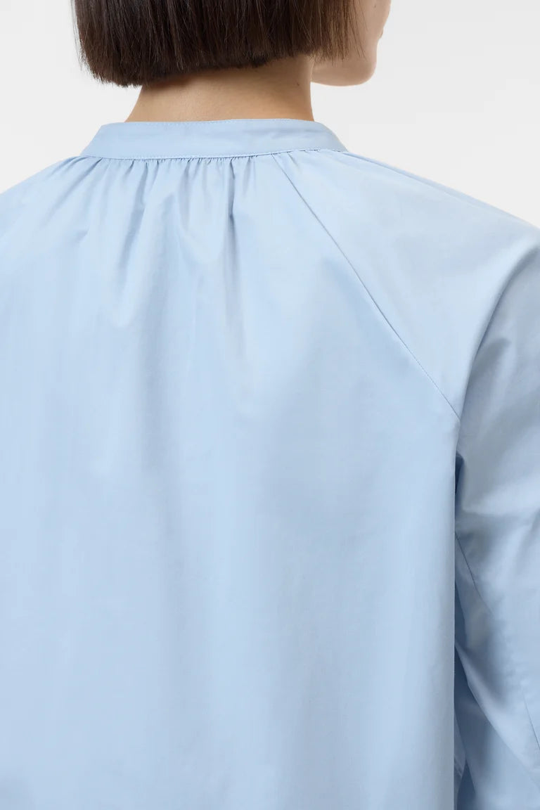 Closed Bloes Powder Blue