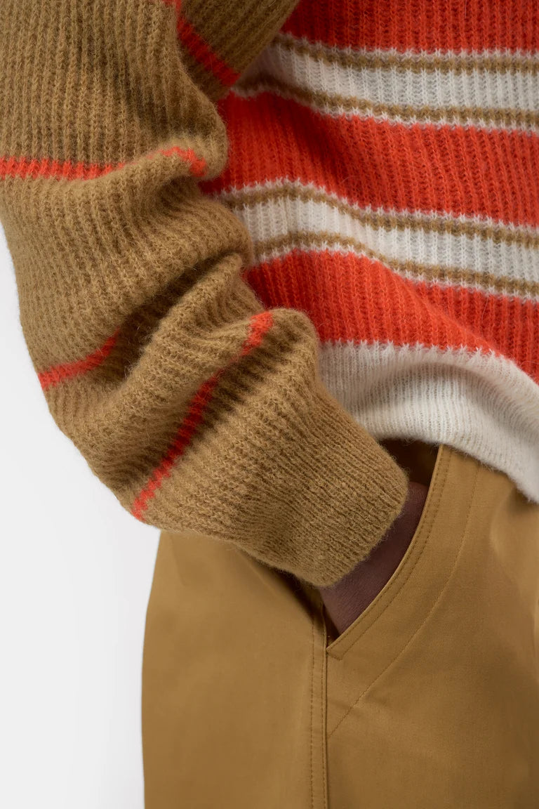 Closed Pull Ronde Hals Coral Red