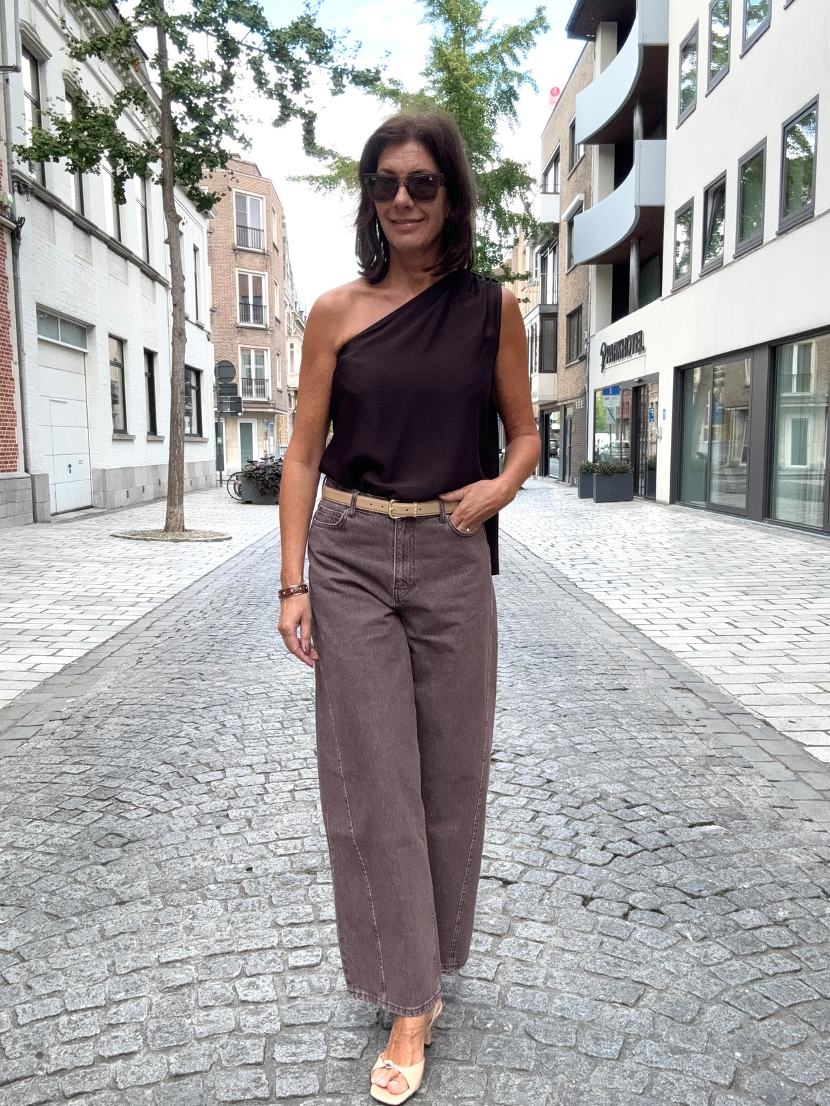 Liv The Label Top Lily Brown