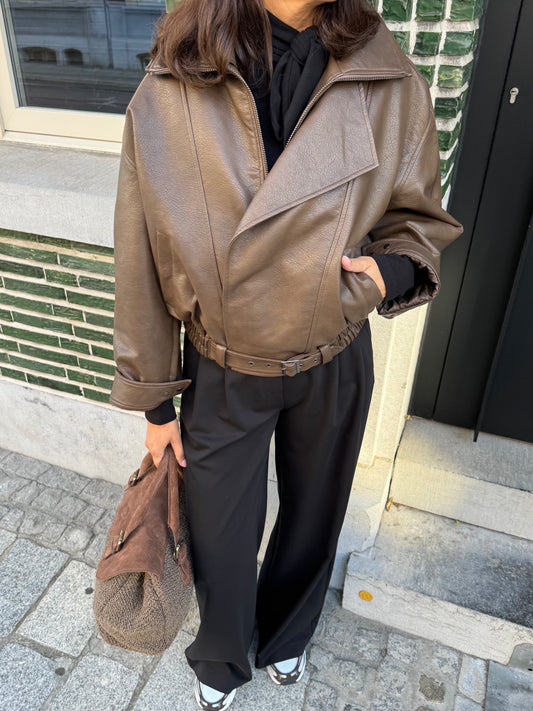 Eleh Jas met Riem Grigio Fango