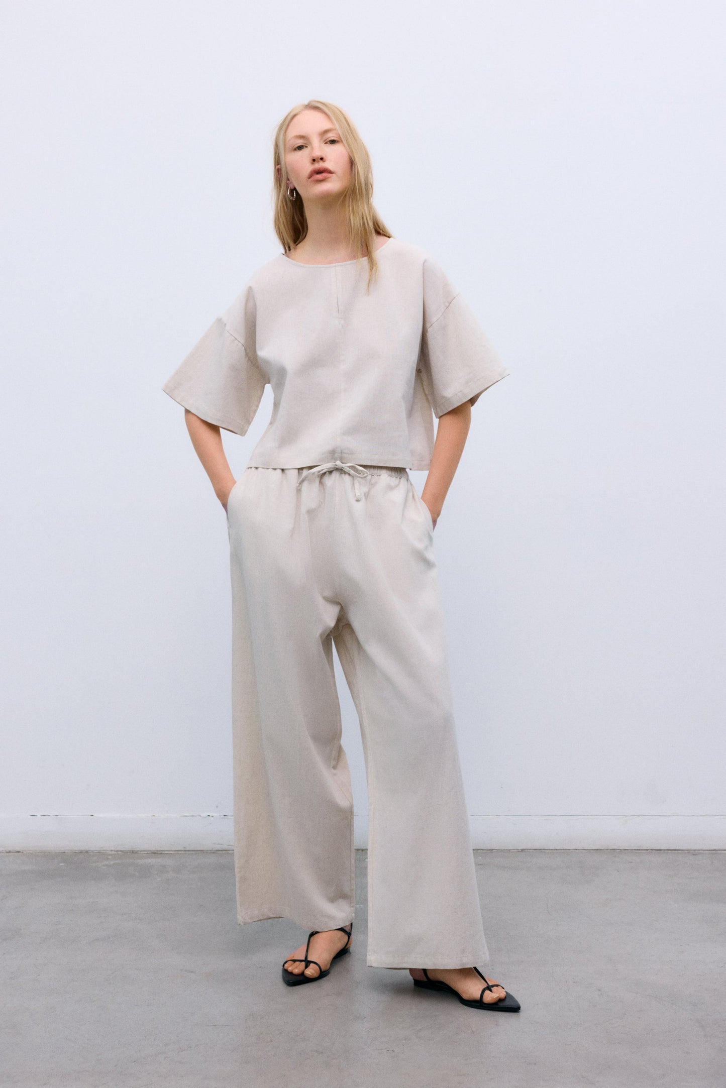 The New Society Broek Melissa Palazzo Sand Vigore