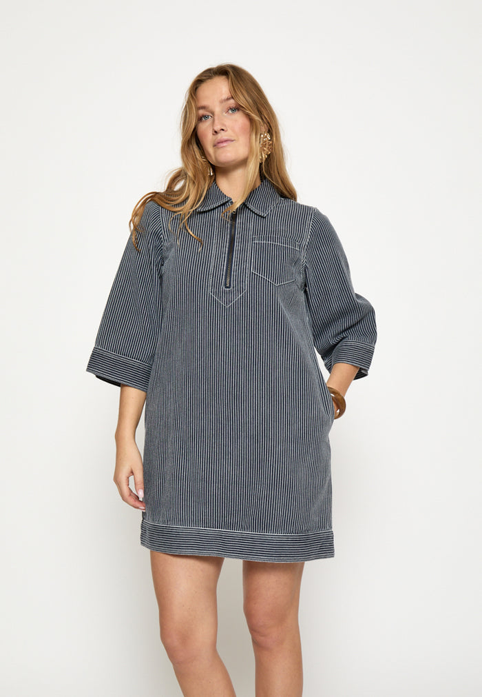 Minus Jurk Channi Dark Denim Stripe