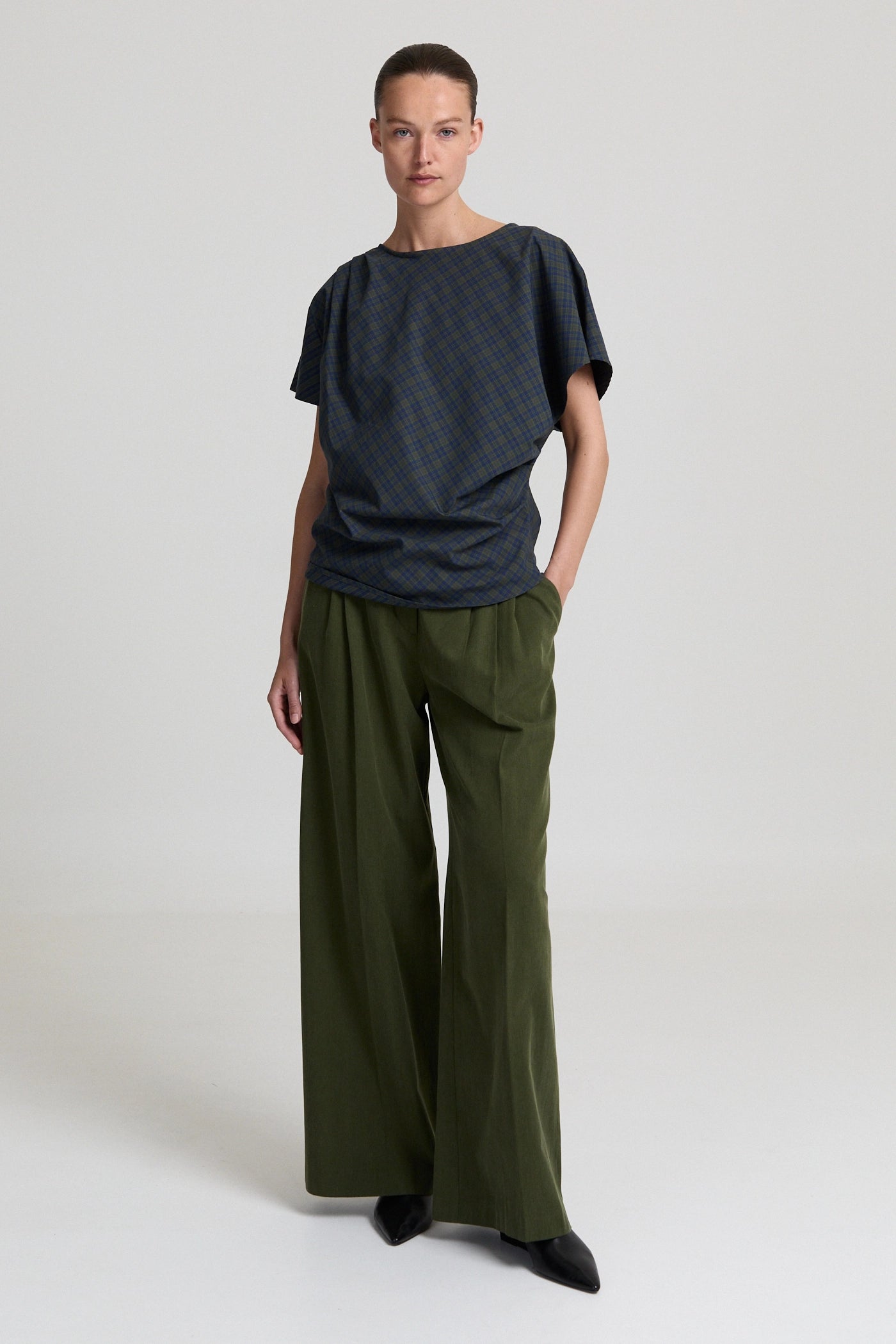 Liv The Label Broek Camille Khaki Green