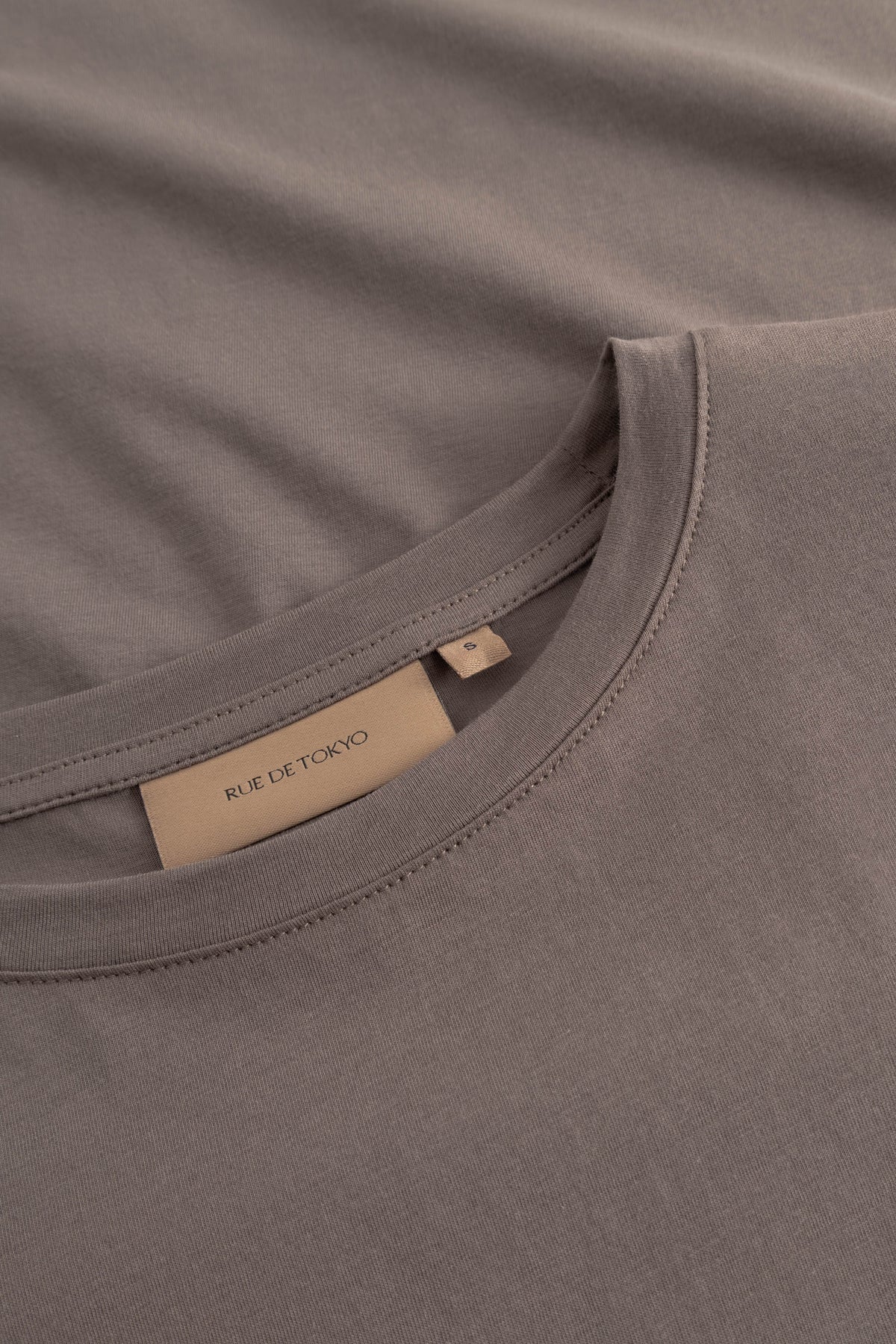 Rue de Tokyo T-Shirt Trish Taupe