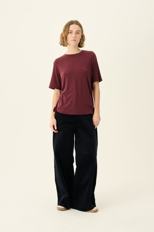 Rue de Tokyo T-Shirt Trish Burgundy