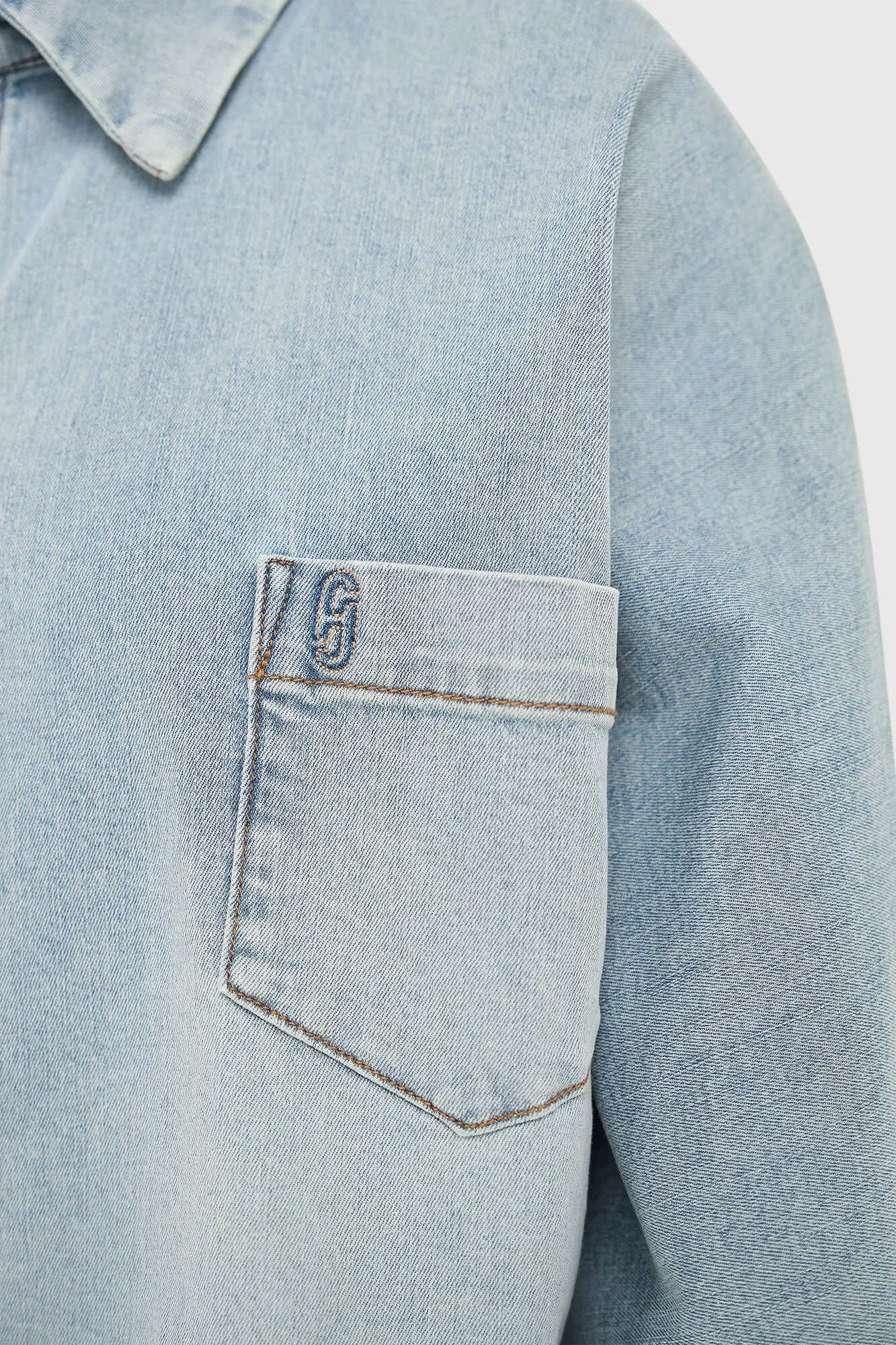 Janice Bloes Carl Blue 585