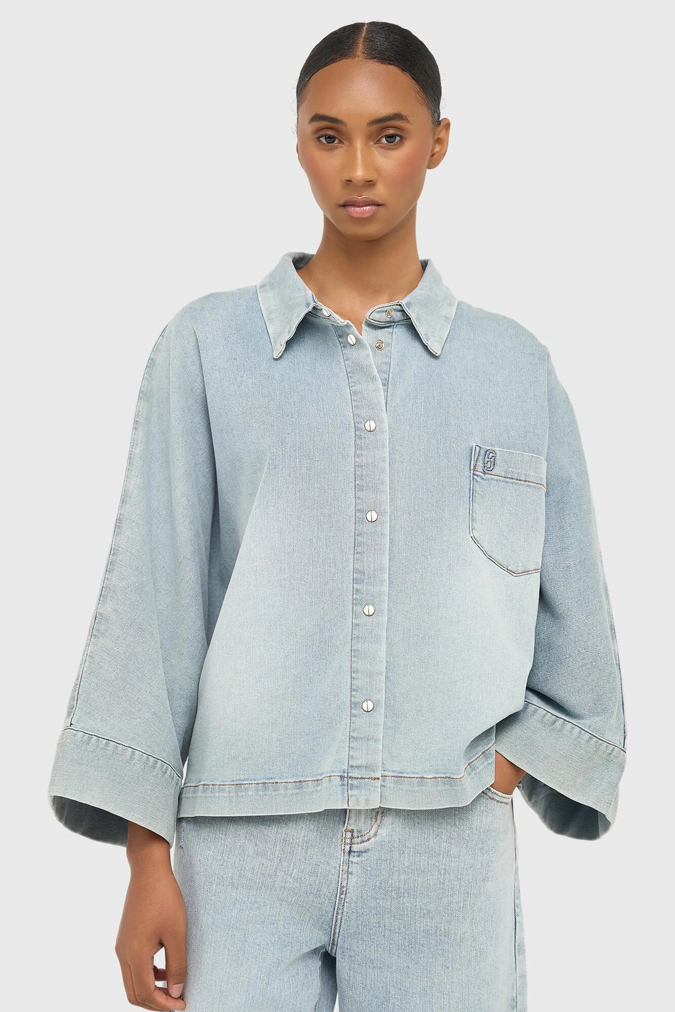 Janice Bloes Carl Blue 585