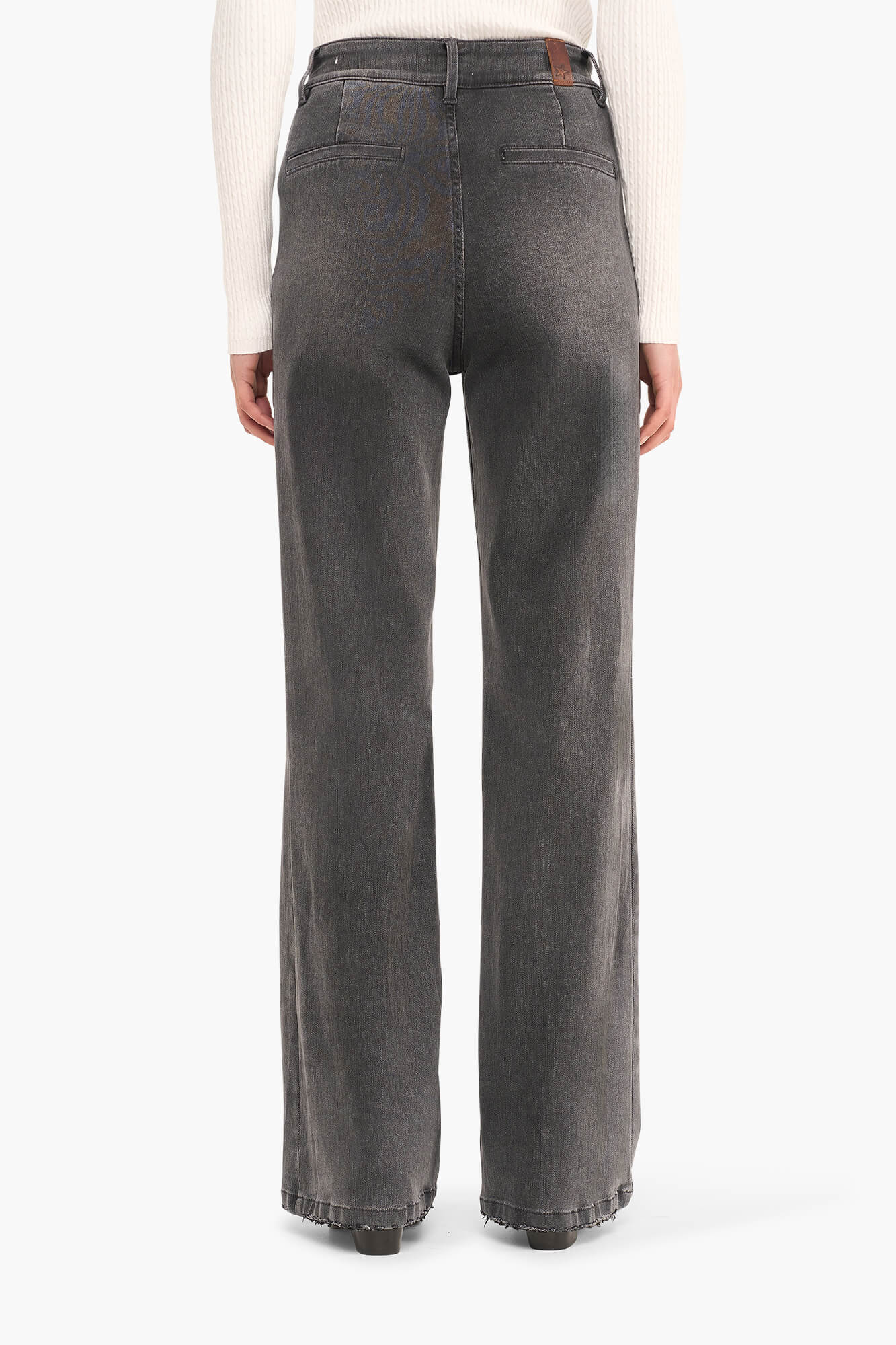 Janice Jeans Jagger Grey