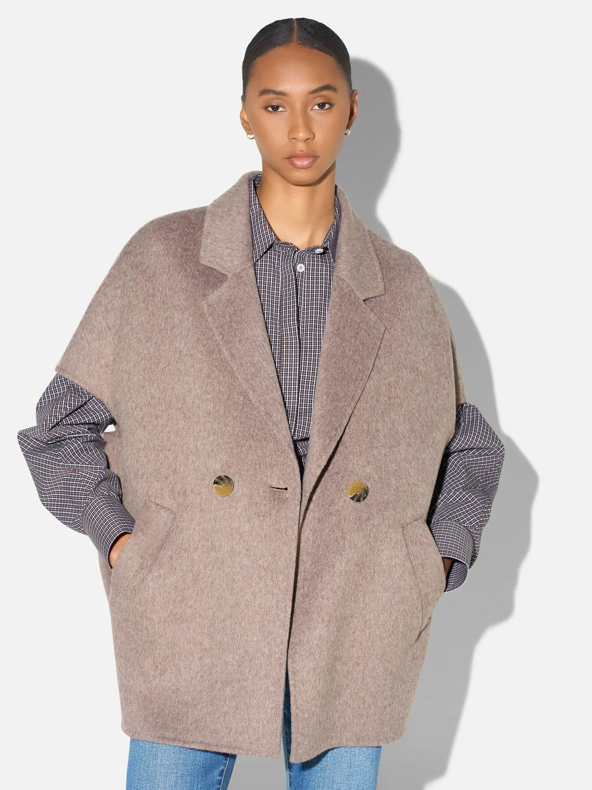 Janice Cape / Mouwloze Jas Archie Beige